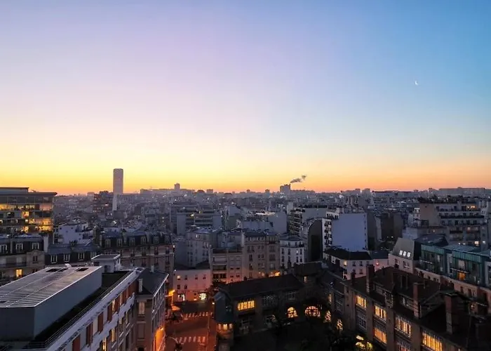 아파트 A Cozy Parisian Close To Eiffel Tower 파리