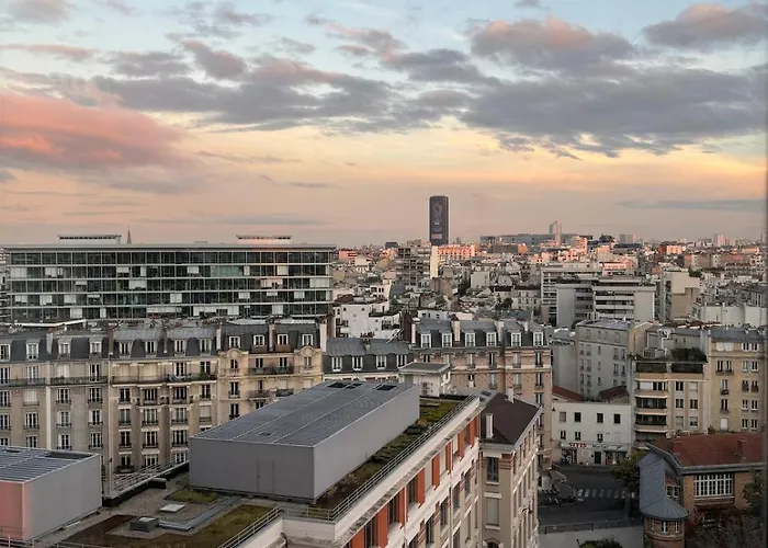 A Cozy Parisian Close To Eiffel Tower 아파트 *