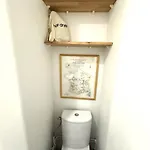 アパート A Cozy Parisian Close To Eiffel Tower
